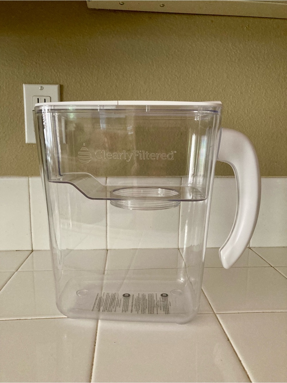 Clearly Filtered Water Filtration Pitcher box included.